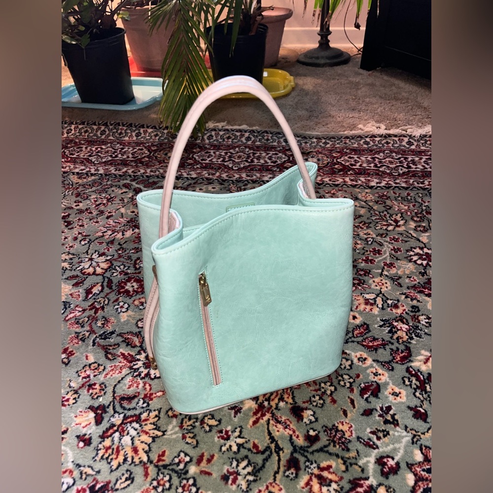Samoe Bucket Bag
